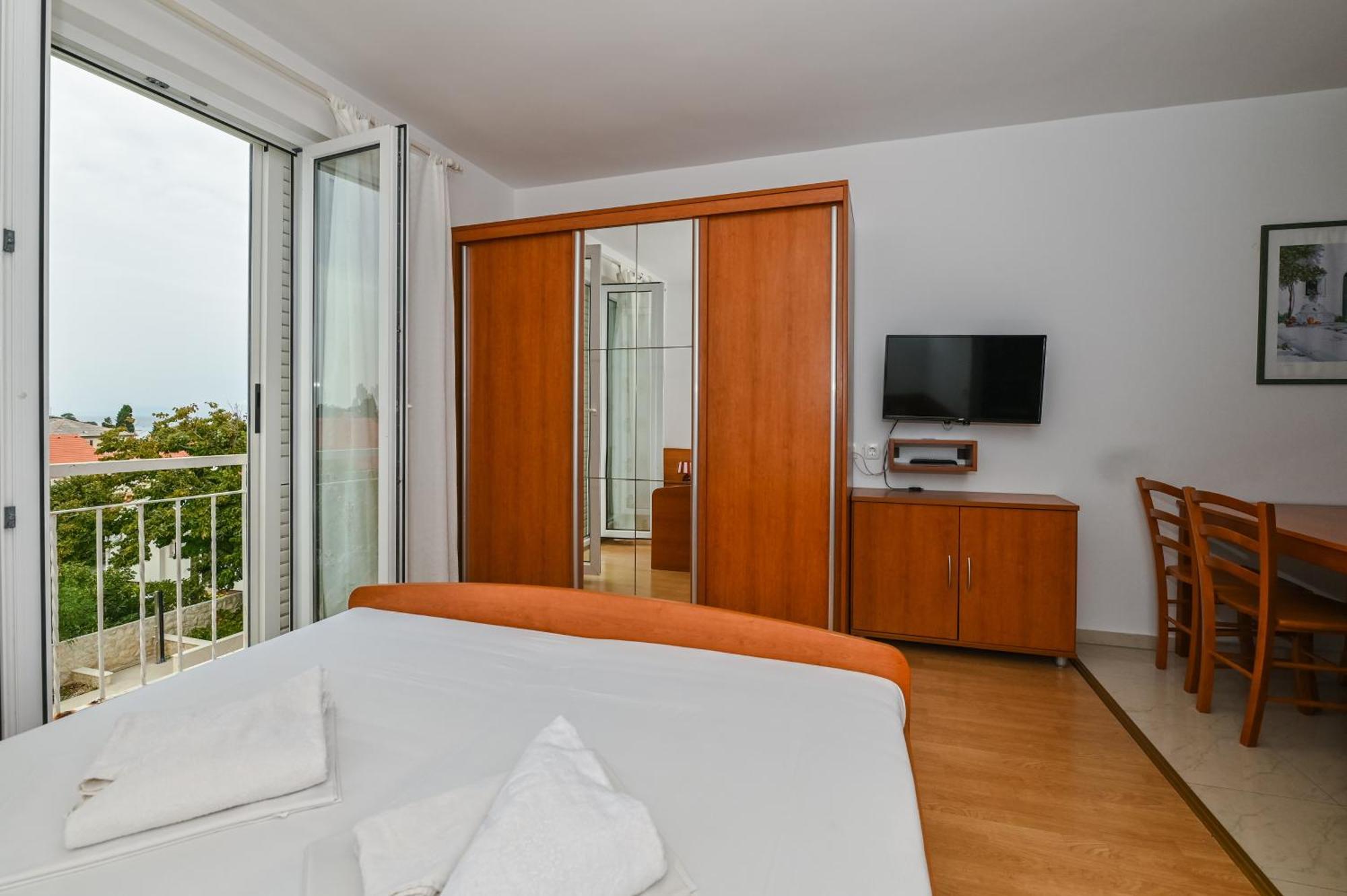 Seagull Pool Apartments & Studios Novalja Room photo